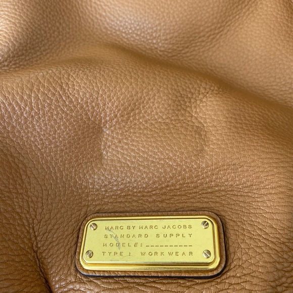 Marc Jacobs Crossbody - Picture 2 of 4